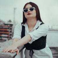 AlinaVoos webcam model