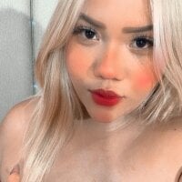 Mya_Allyson's Offline Chat Room