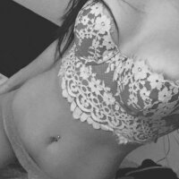 snow-white's Profile Photo