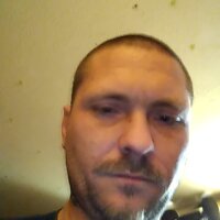 chris3244's Offline Chat Room