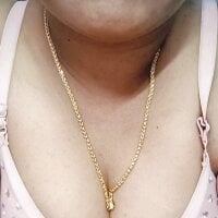kanika1431 webcam model