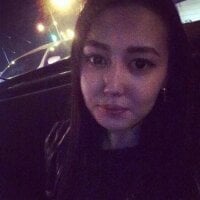 Lise_Shannon's Offline Chat Room