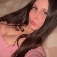 AaliyahLuv21's Offline Chat Room