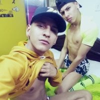 TRAVIS_RIAN offline chatrum