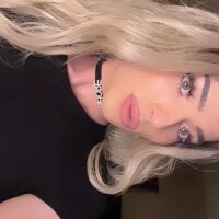 xxxindii's Offline Chat Room