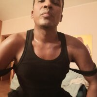 Slika avatara modela RussioX