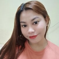 Sandra_Fucker's Offline Chat Room