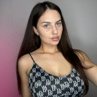 KissMonique webcam model