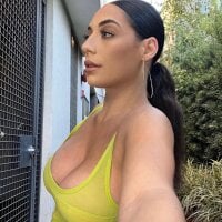 xxxforeignn's Offline Chat Room