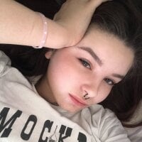 Lina-cherry's Offline Chat Room