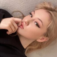 Baby_Madisonn Cam Model Profile | Stripchat