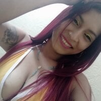 Yanibelhotxxx3 offline chatrum