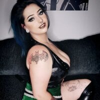 sexmetalbarbie996's Offline Chat Room