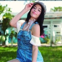 cutiepieeexxx19's Offline Chat Room