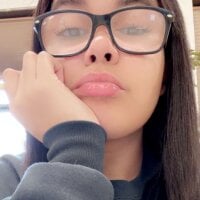 prettypussy21 webcam