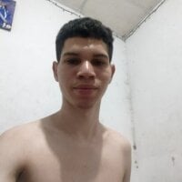andrew_2811 webcam