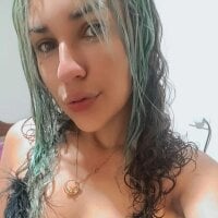 euahotmarii20 model avatar