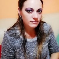 Hot_Aisha's Offline Chat Room