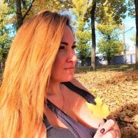 X_Selin_X's Offline Chat Room