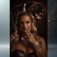 MystiqueMaven webcam model