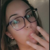 Desiree8's Offline Chat Room