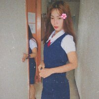 chloe4uxx webcam