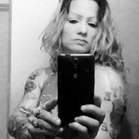 bellestar1's Offline Chat Room