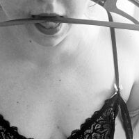 Curvygirl4you webcam