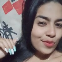 YAZMIN_MARTINS' Offline Chat Room