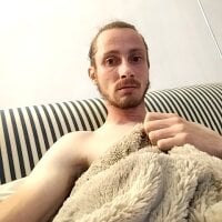 Bangbrossnice's Offline Chat Room