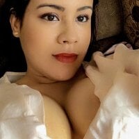 sophie_slut's Offline Chat Room
