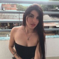 angie_haze's Offline Chat Room