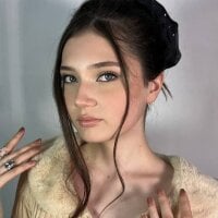 EssieKohls webcam model