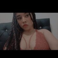sofiahot02 webcam model