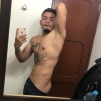 Apollo_Grey Adlı Modelin Çevrimdışı Sohbet Odası