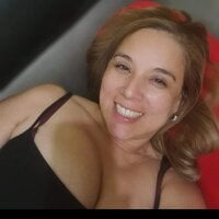 sonia_bigboobs' Offline Chat Room