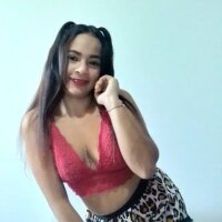 ladiabla202 Adlı Modelin Çevrimdışı Sohbet Odası