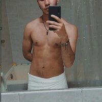 XEEON12's Offline Chat Room