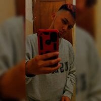 Mickeellss' Offline Chat Room