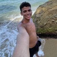 MrLeoLatino webcam