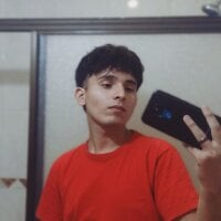 Charly_Levins