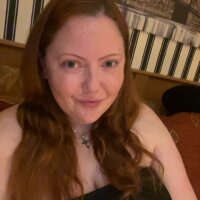 RubyAmour20's Offline Chat Room