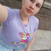 victoriadaniela webcam model