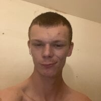 DoubledNewcomer@xh 离线聊天室