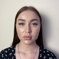 LylaStuart's Offline Chat Room