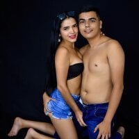 CoupleVenus69's Offline Chat Room