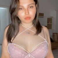 RoseGodess Adlı Modelin Çevrimdışı Sohbet Odası