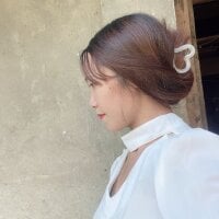 Ellie-03 webcam model