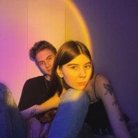 strawberryys Chat Room offline