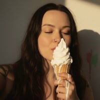 VandaNoira webcam model
